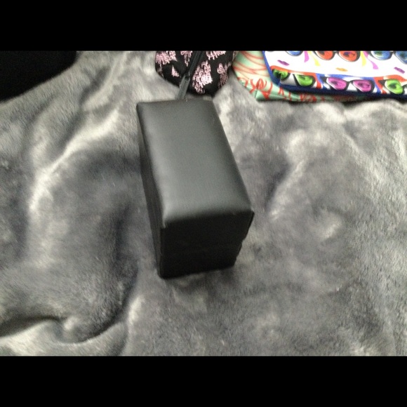 White watch - Picture 1 of 2